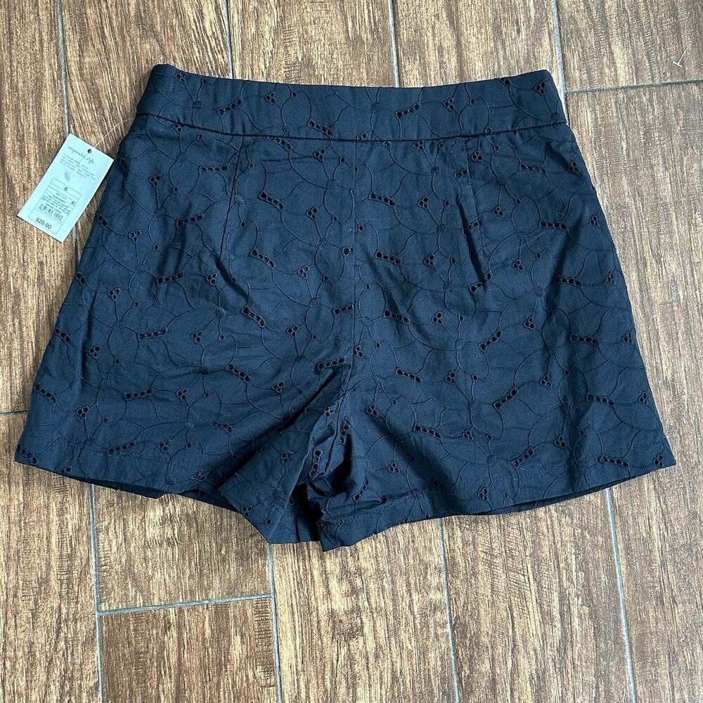 A New Day Women's High-Rise Pleated Eyelet Cotton Short Black Size 6 Cottage - Picture 2 of 9